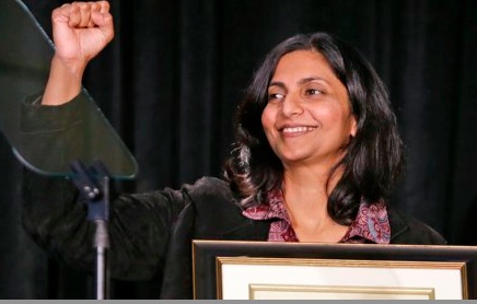 Seattle&#039;s socialist councilwoman Kshama Sawant has a petition calling on Sanders to run as an independent for president (cl