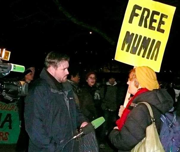 Free Mumia rally in London (photo by Linn Washington)