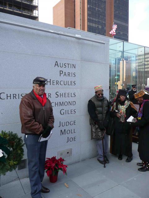 Washington's Philadelphia slaves memorialized on Independence Mall (photo by Linn Washington)