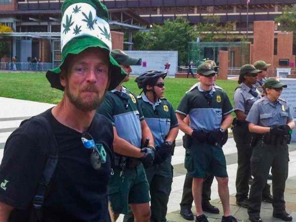 Weed protester Richard Dyost pulled a fast one on Park police at a protest on Philadelphia's Independence Mall